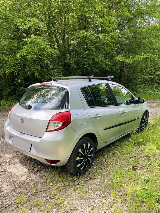 Renault Clio III 1.2, 75KM z 2011 roku