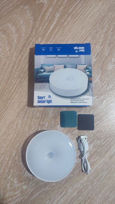 Світильник з датчиком руху, ціна з олх доставкою Укрпоштою.