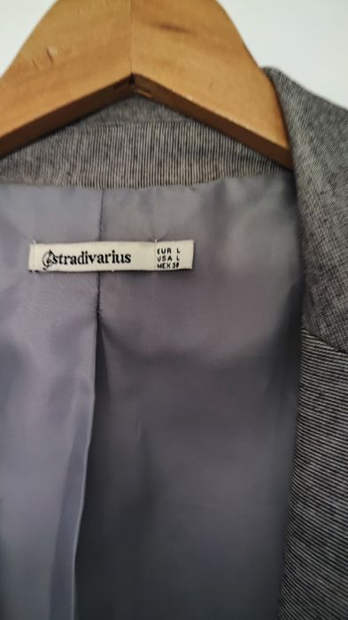 Vendo blazer tamanho L da Stradivarius