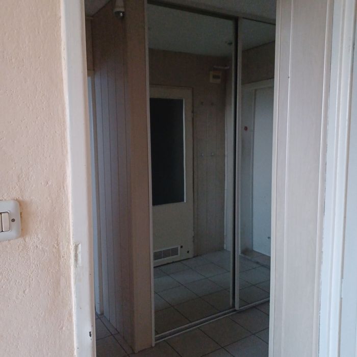 Szafa drzwi 2 lustra zdemontowana