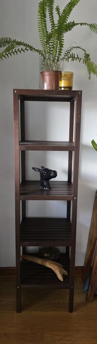 Estante IKEA em madeira escura – 4 prateleiras