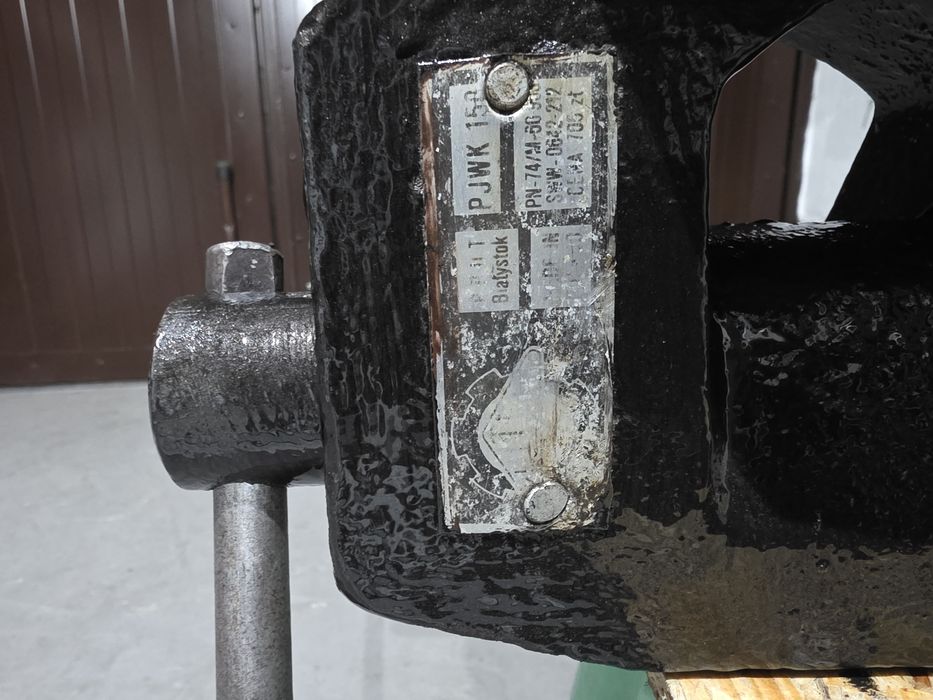 Imadło ślusarskie sztabowe Fabryka Wyrobów Kutych 150 PJWK