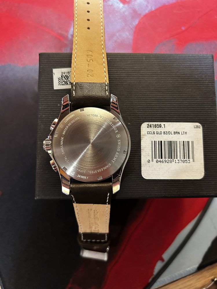Чоловічий годинник Victorinox Swiss Army CHRONO CLASSIC V241659