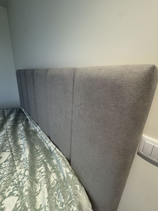 Sommier/Cama 180 cm estofado com arrumação