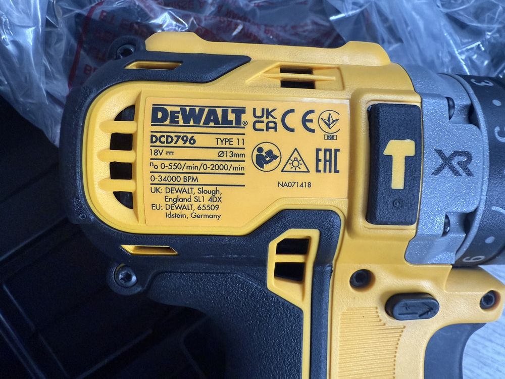 Акумуляторний ударний дриль-шуруповерт DeWALT DCD796D2, 2 акб 2 Ah з/п