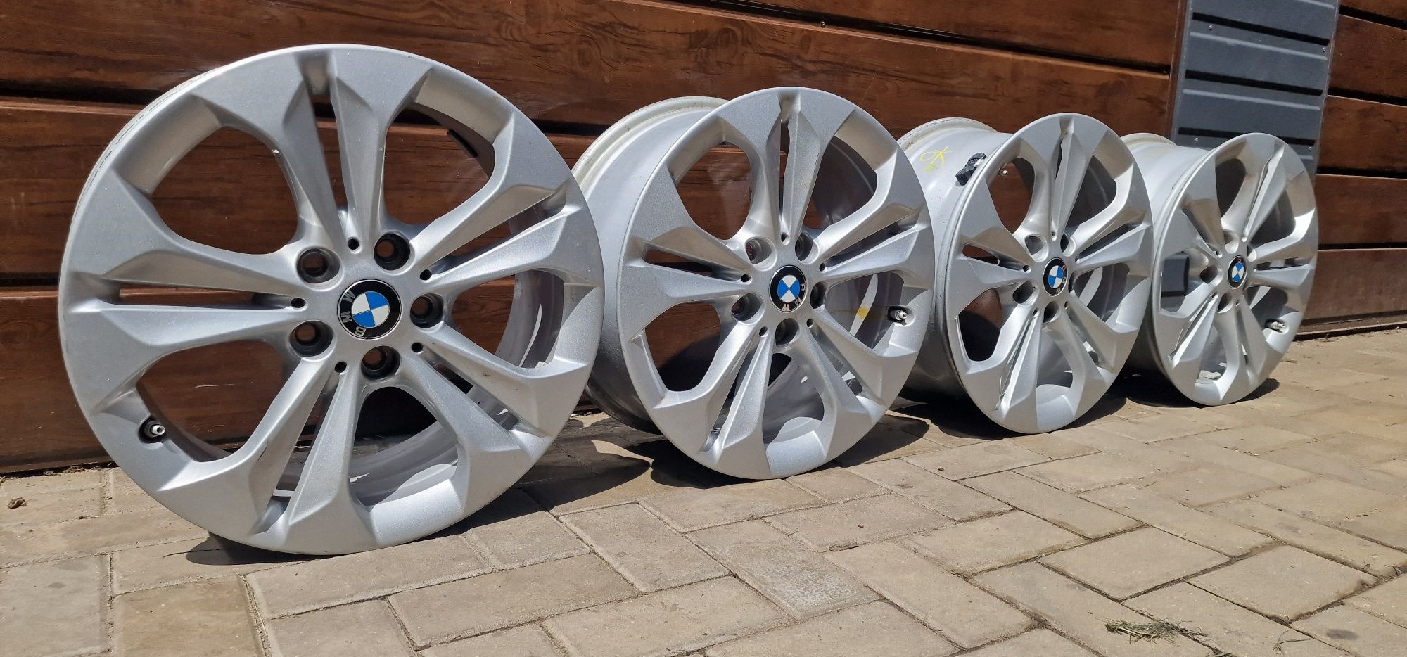 Felgi Aluminiowe BMW X1-X2 R17 5x112 ET52-7.5J+czujniki TMS