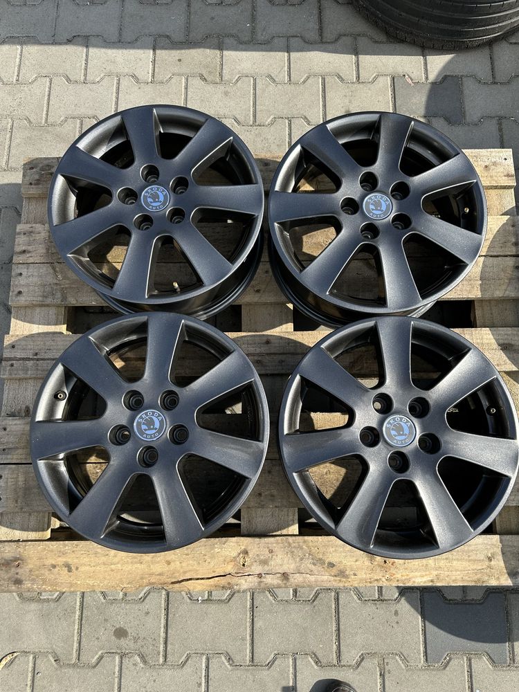 5x112 skoda vw audi 6j x 16" et50 jak nowe Borbet
