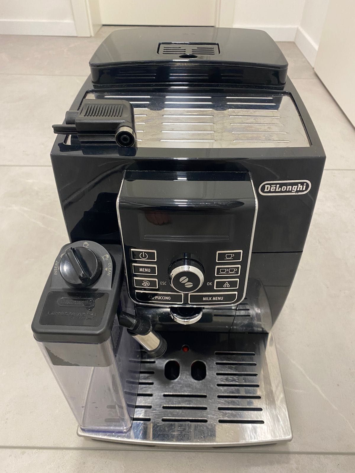 Кавомашина De'Longhi моделі ECAM 25.462.B