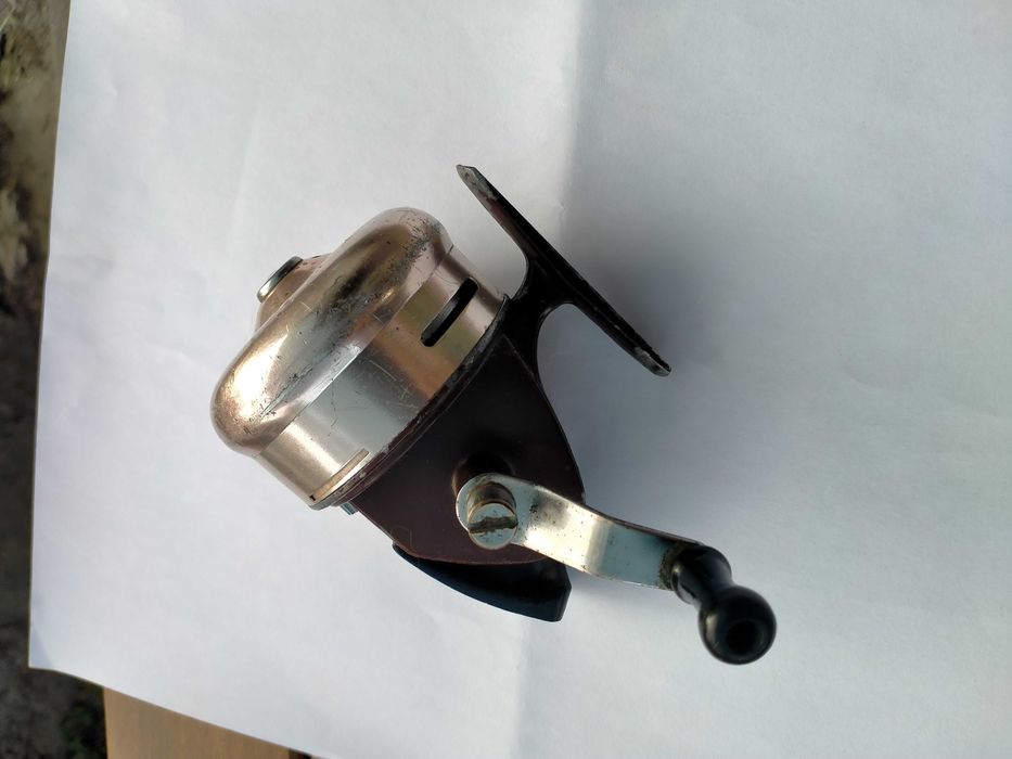 Катушка спиннинговая раритетная для коллекционеров.