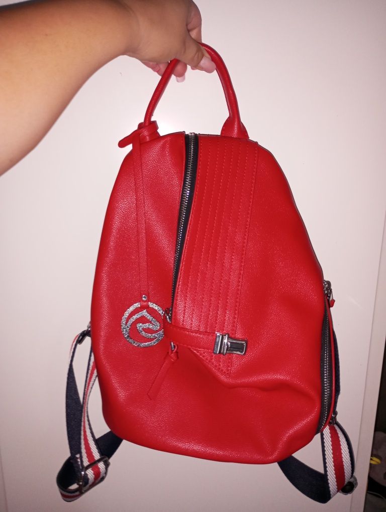 Czerwony plecak Remonte