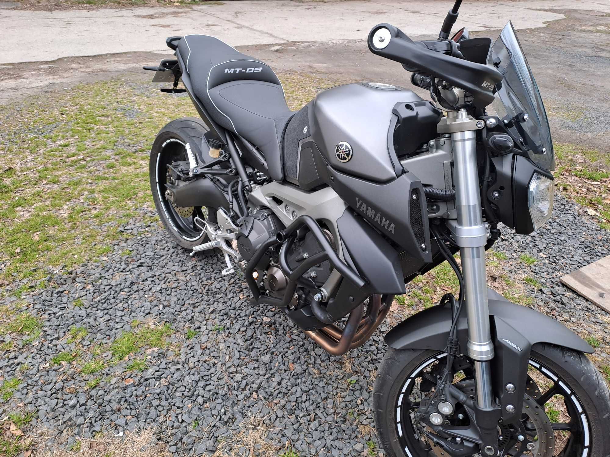Yamaha MT-09 ABS jak nowy 6900km 120ps na Akrapovic Racing Line
