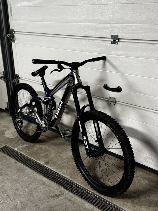 Trek session 8 2009 M 26”