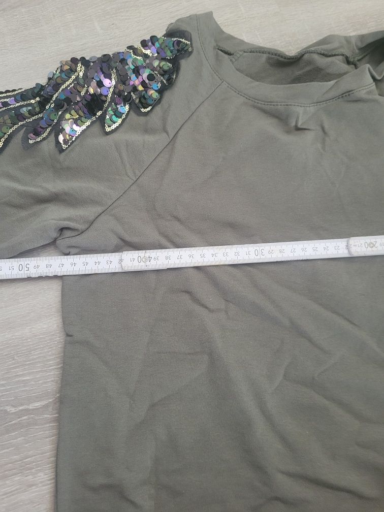 Dres w rozmiarze S khaki