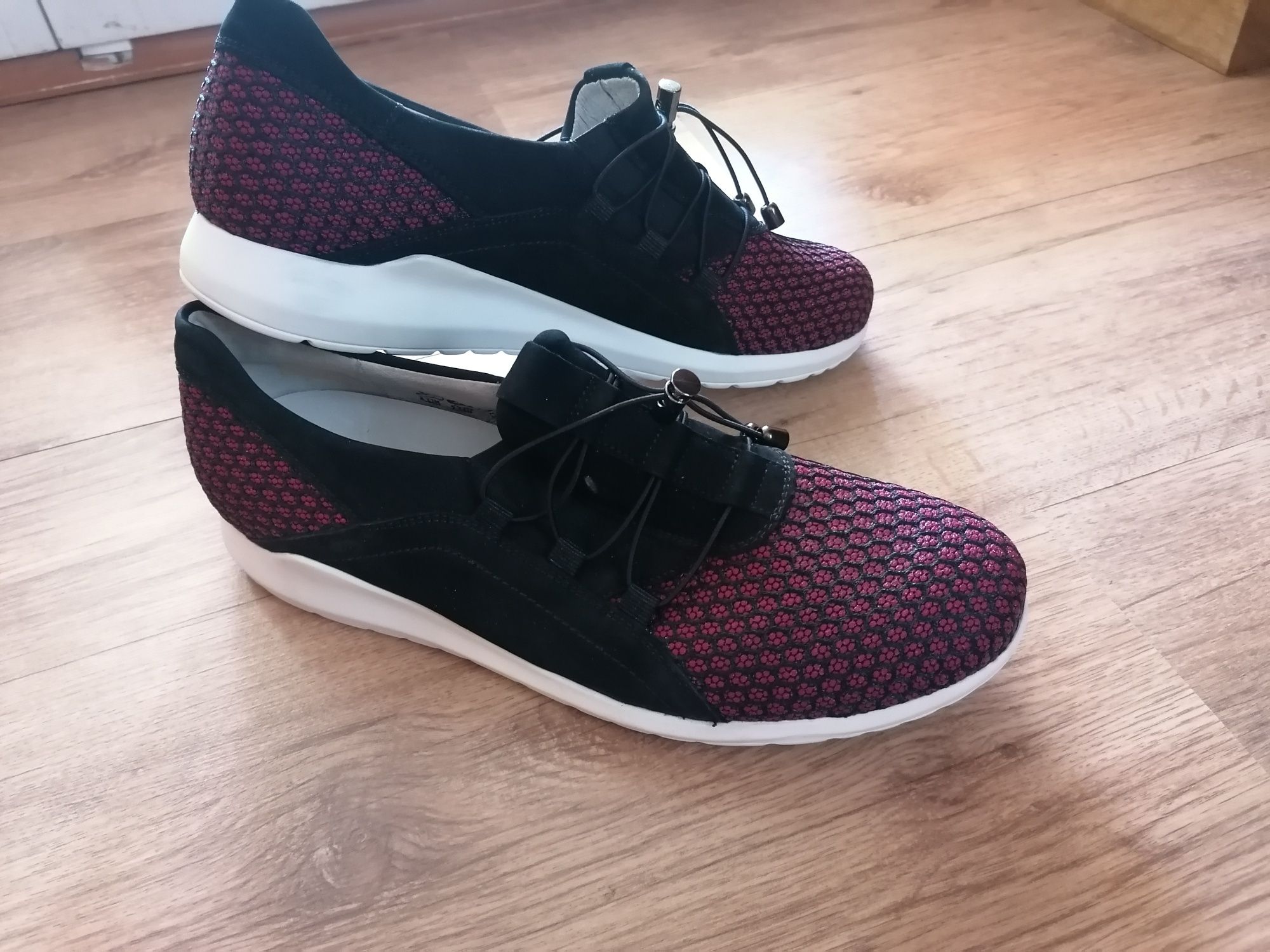 Buty Waldlaufer rozmiar 43 damskie jak nowe sneakersy półbuty