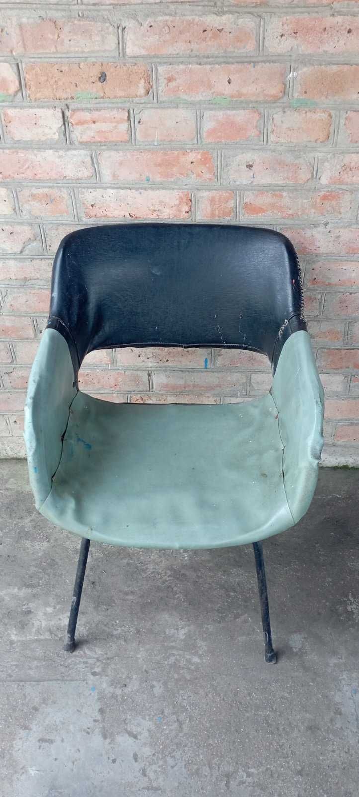 Кресло-стуло     .