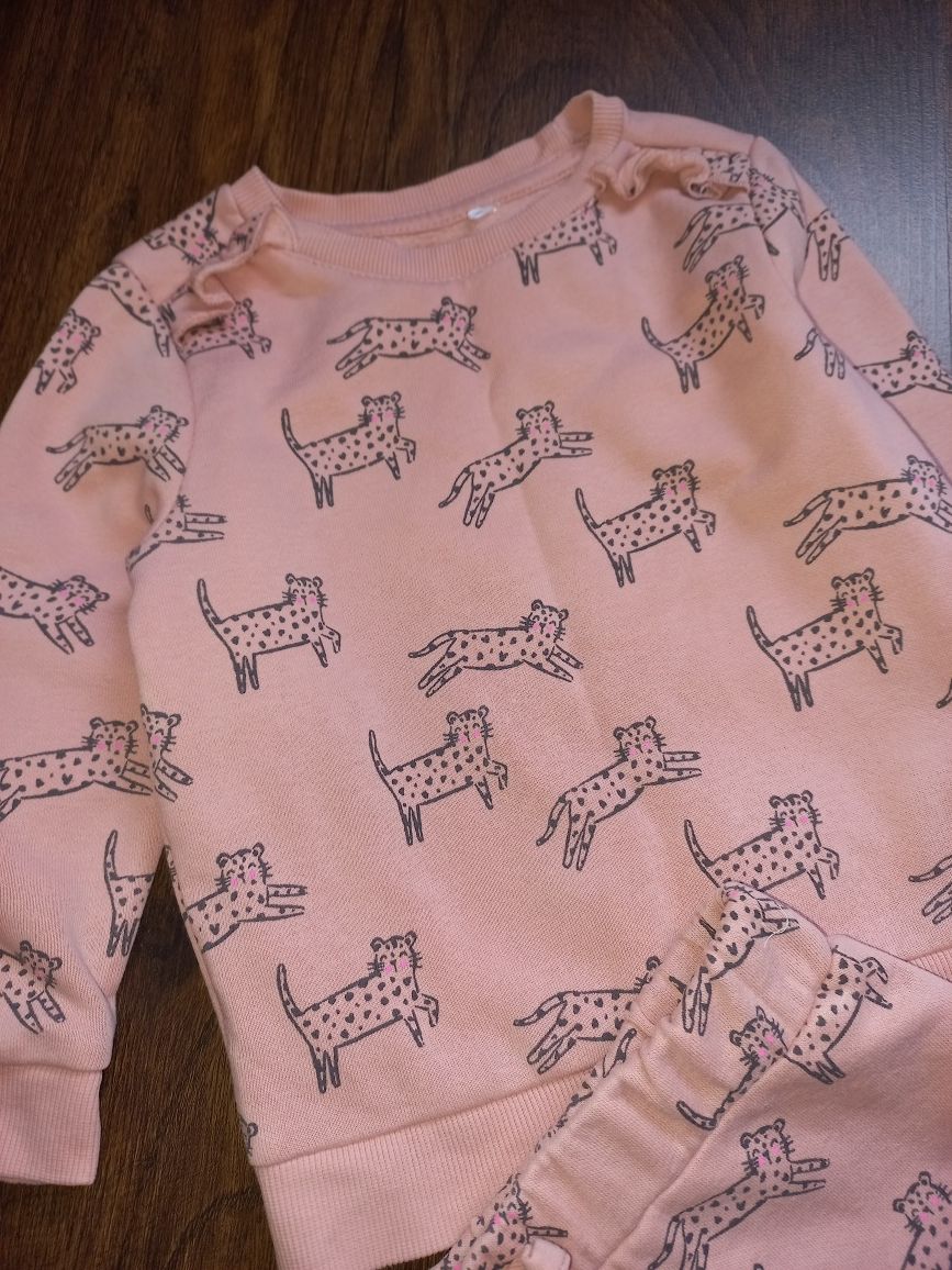Фирменный модный набор свитерок юбочка на девочку 2-3 года