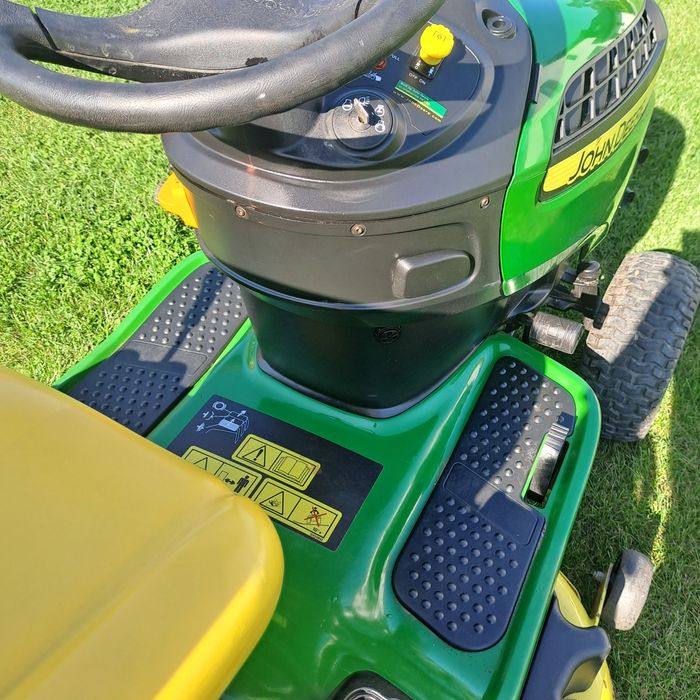 Kosiarka traktorek john deere x155r