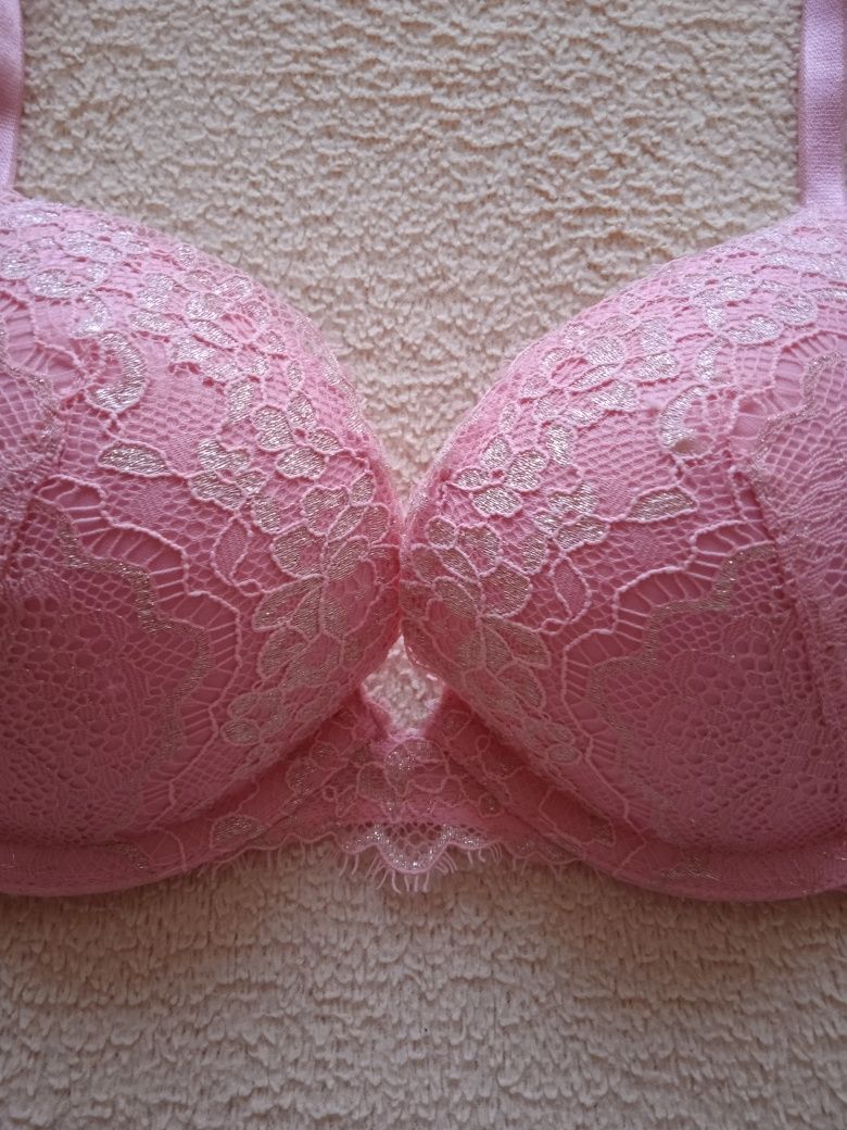 Бюстгалтер Victorias Secret 70B