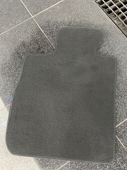 Оригінальні велюрові коврики BMW 8 G15 (купе)