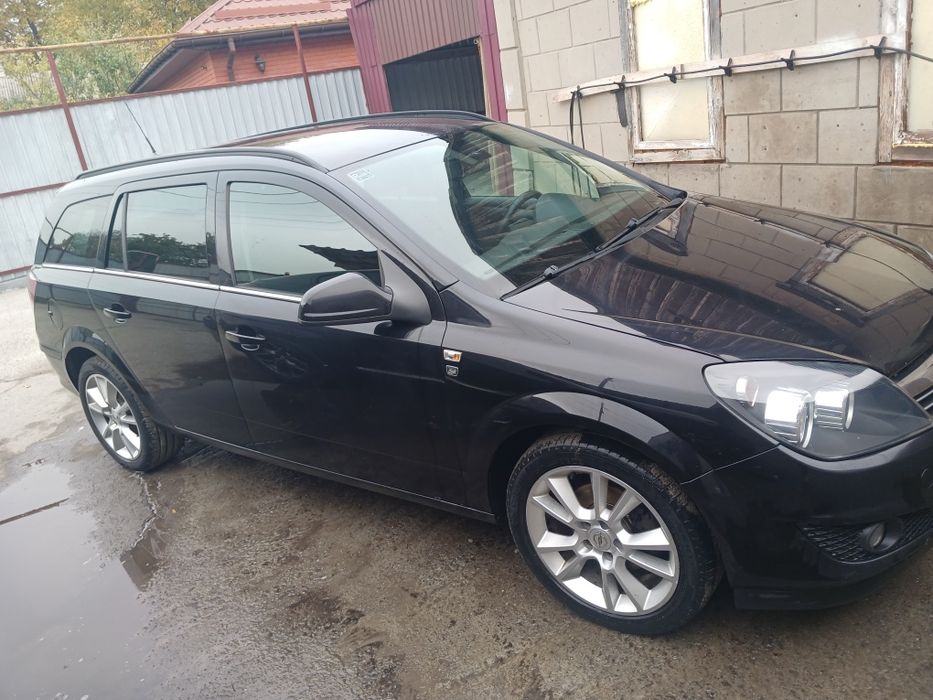 Продам Opel Astra H