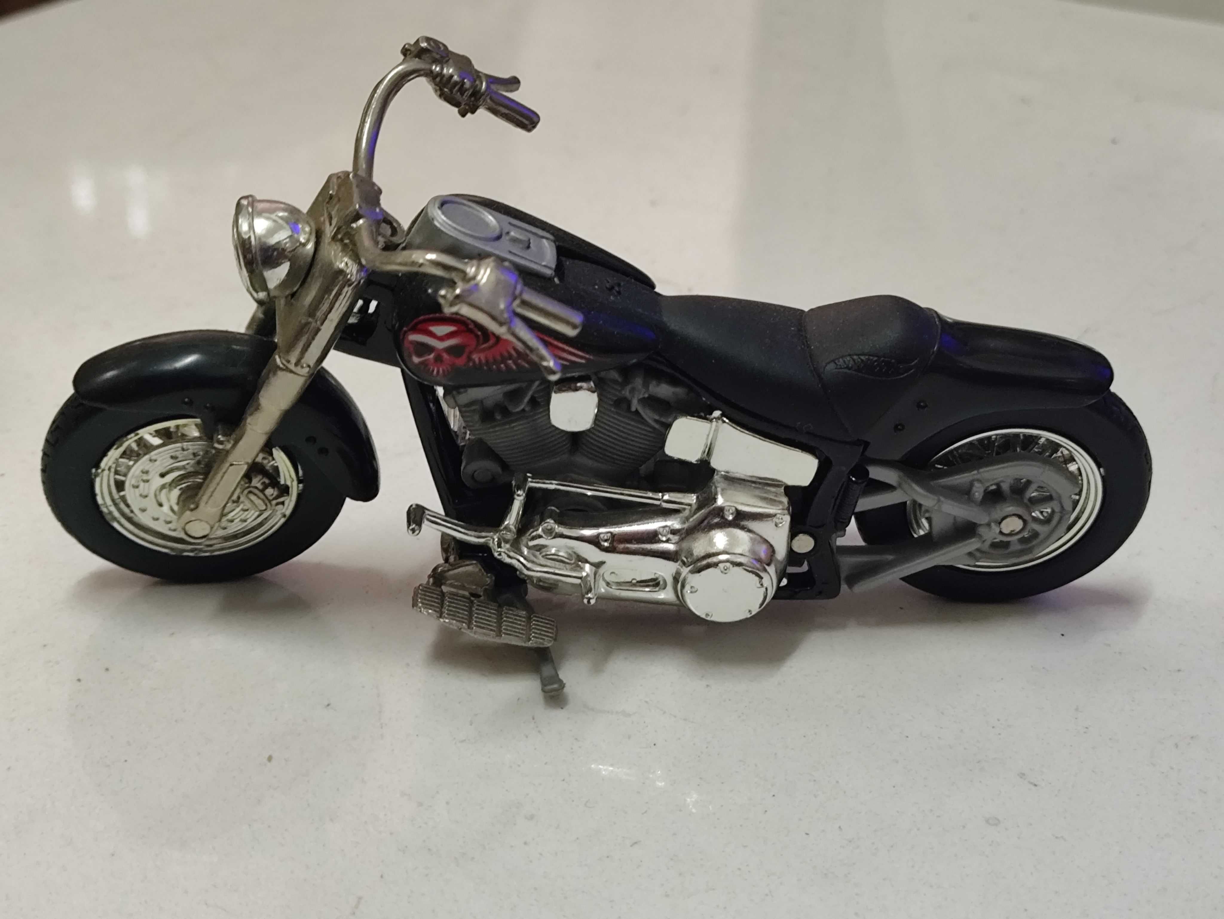 Hot Wheels Motorcycles Street Power Fat Ride 1:18 Harley Davidson