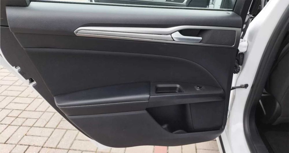 Ford fusion 2018 HEV SE