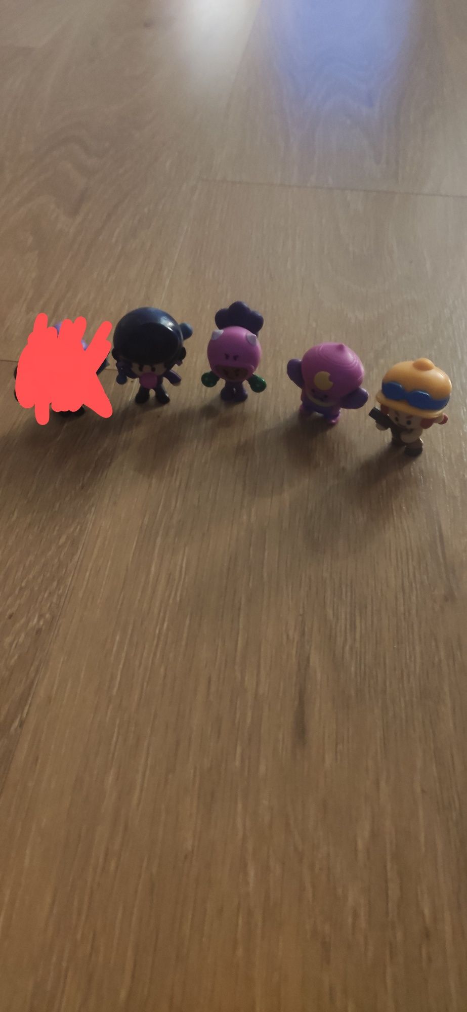 Figurki/zabawki brawl stars.