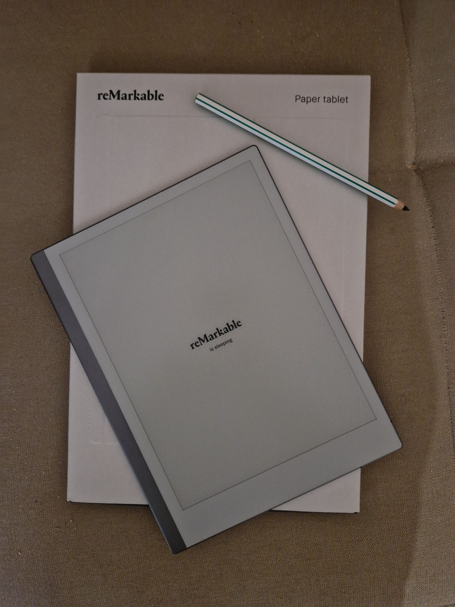 Remarkable 2, está novo, não utilizo. Não respondo a propostas
