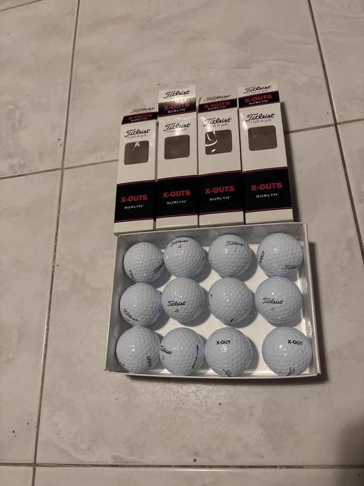 12 bolas de golf Titleist novas