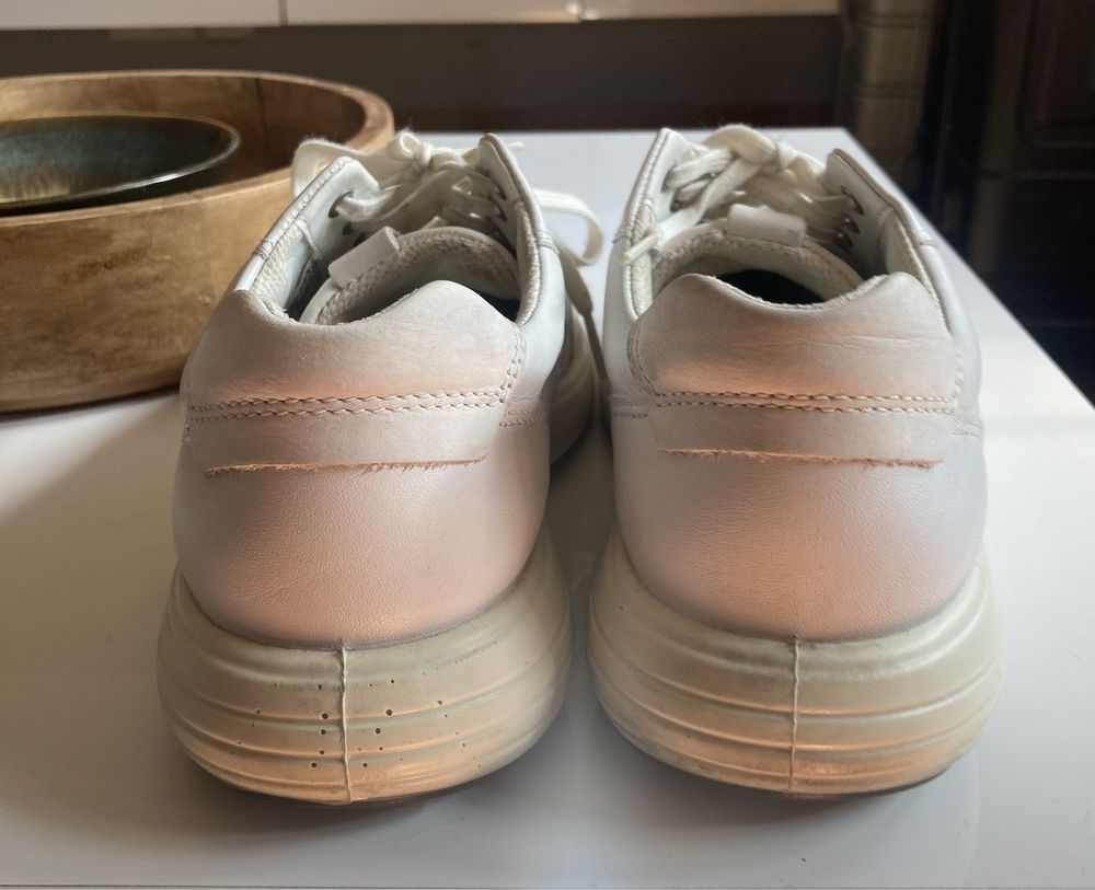 Ecco soft runner biale buty 38,5 cale skora