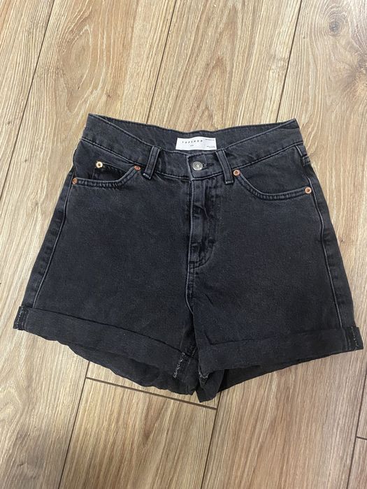 Krótkie spodenki czarne  Topshop 34