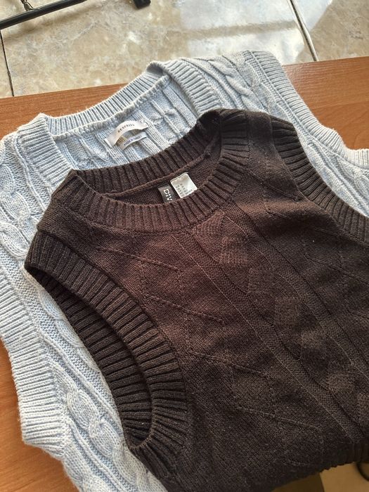 Продам 2 жилетки , розмір s та xs