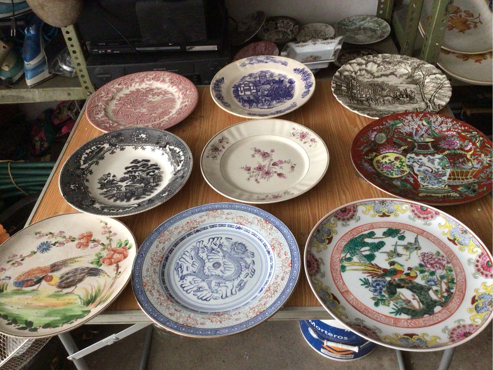 Lote de 9 pratos antigos muito lindos ,para colecionadores