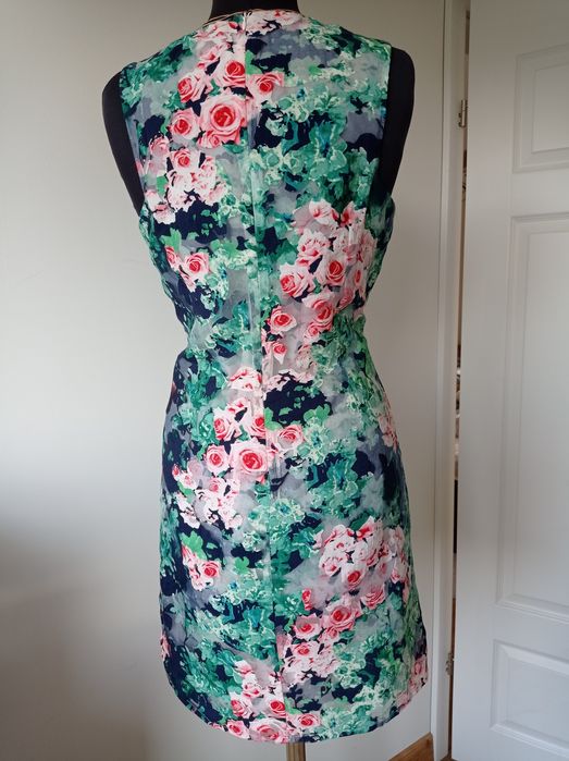 Piękna, romantyczna sukienka R.40 wiskoza, stan bdb