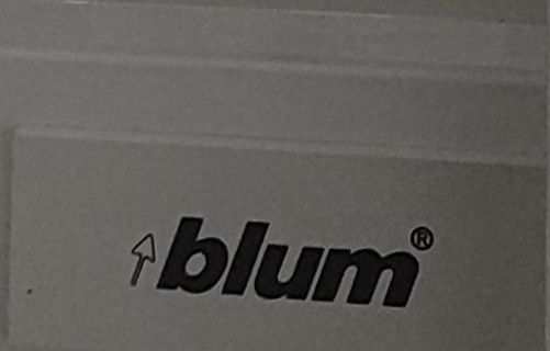 Меблі для кухні.  Три висувні системи Tandembox- Blum