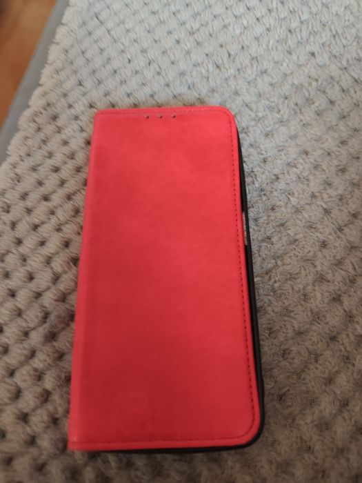 Sprzedam etui zamykane