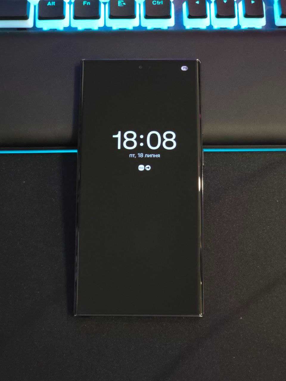 Смартфон Samsung Galaxy S23 Ultra S918B 12GB/512GB Black з чохлами