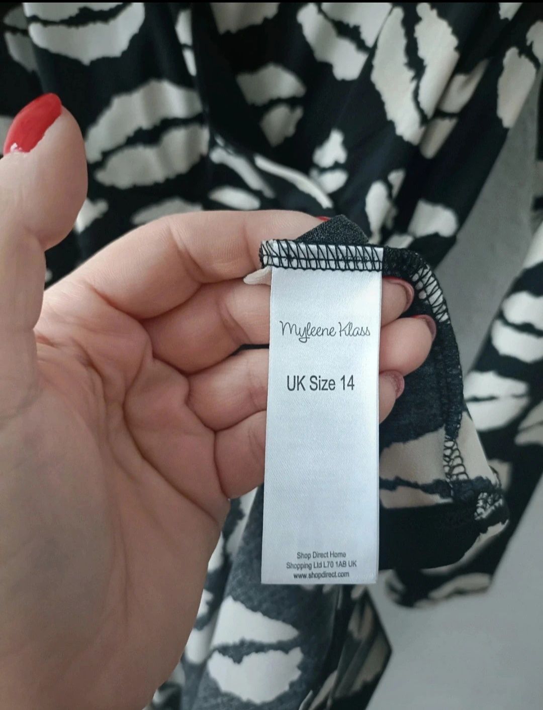 Śliczna sukienka w usta #wiosna rozm. XL