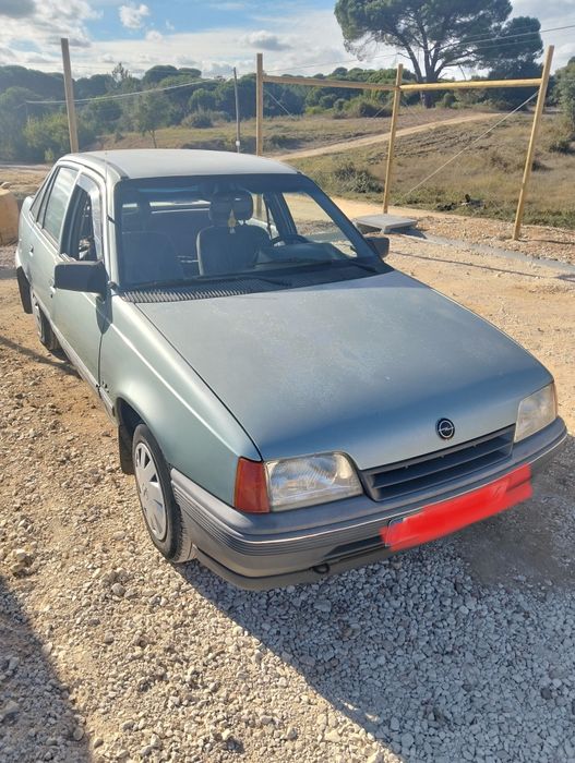 Opel Kadett 1.4  bom estado
