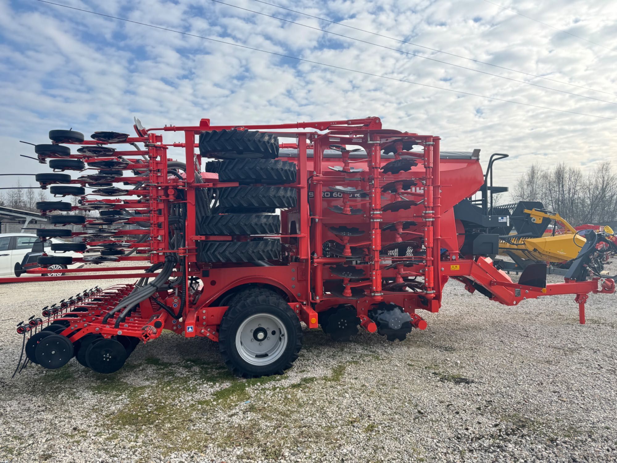 Siewnik do siewu bezpośredniego KUHN ESPRO 6000 R