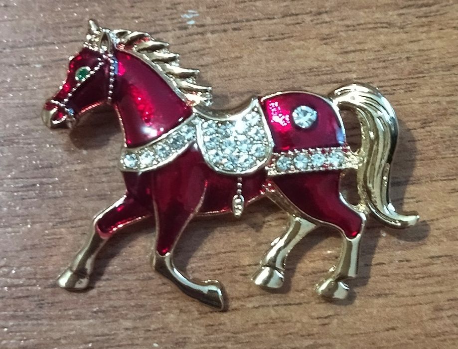 Брошки-коники.Нові.