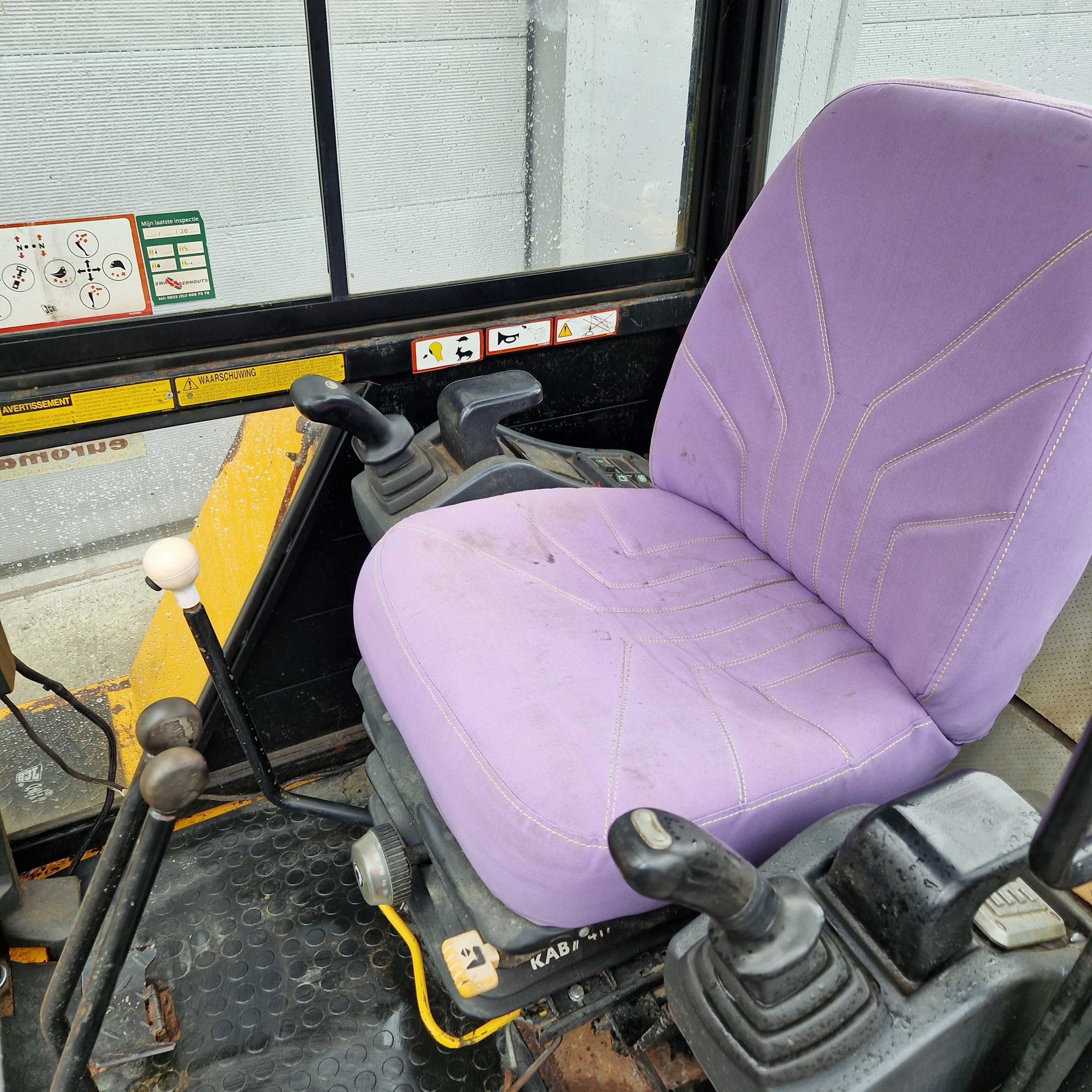 Minikoparka gąsienicowa JCB 803 plus mini koparka obrotowa