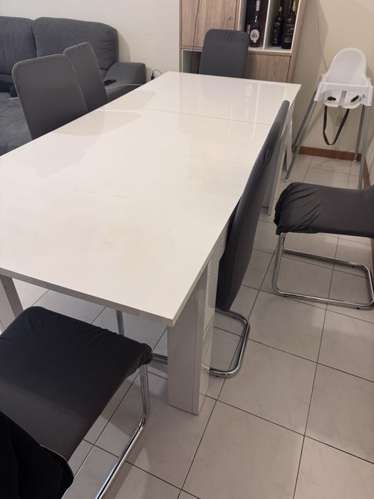 Mesa para Sala de Jantar Extensivel