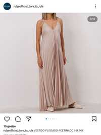 Vestido novo da rullys usado umas horas