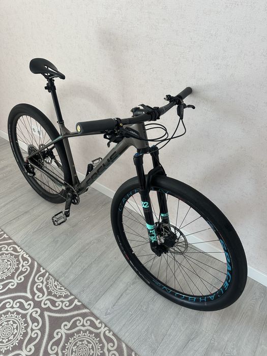 Focus raven max 29 .M (КАРБОН)