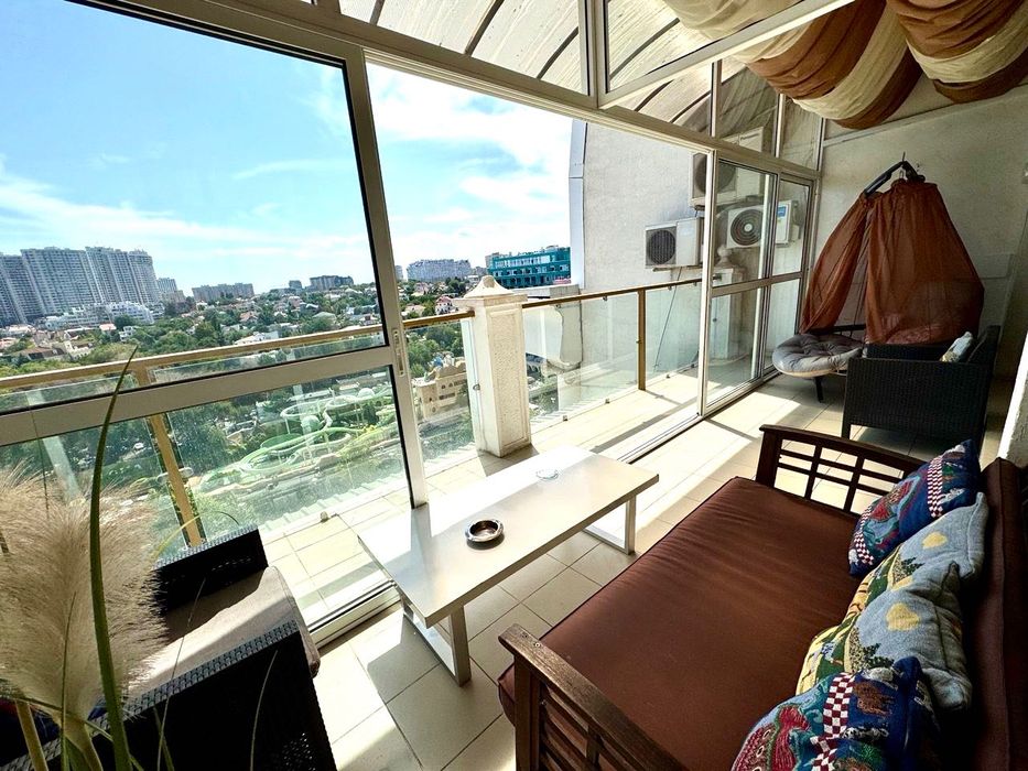 Аркадийский дворец 2 комн.  Панорамный вид моря  огромная Терраса