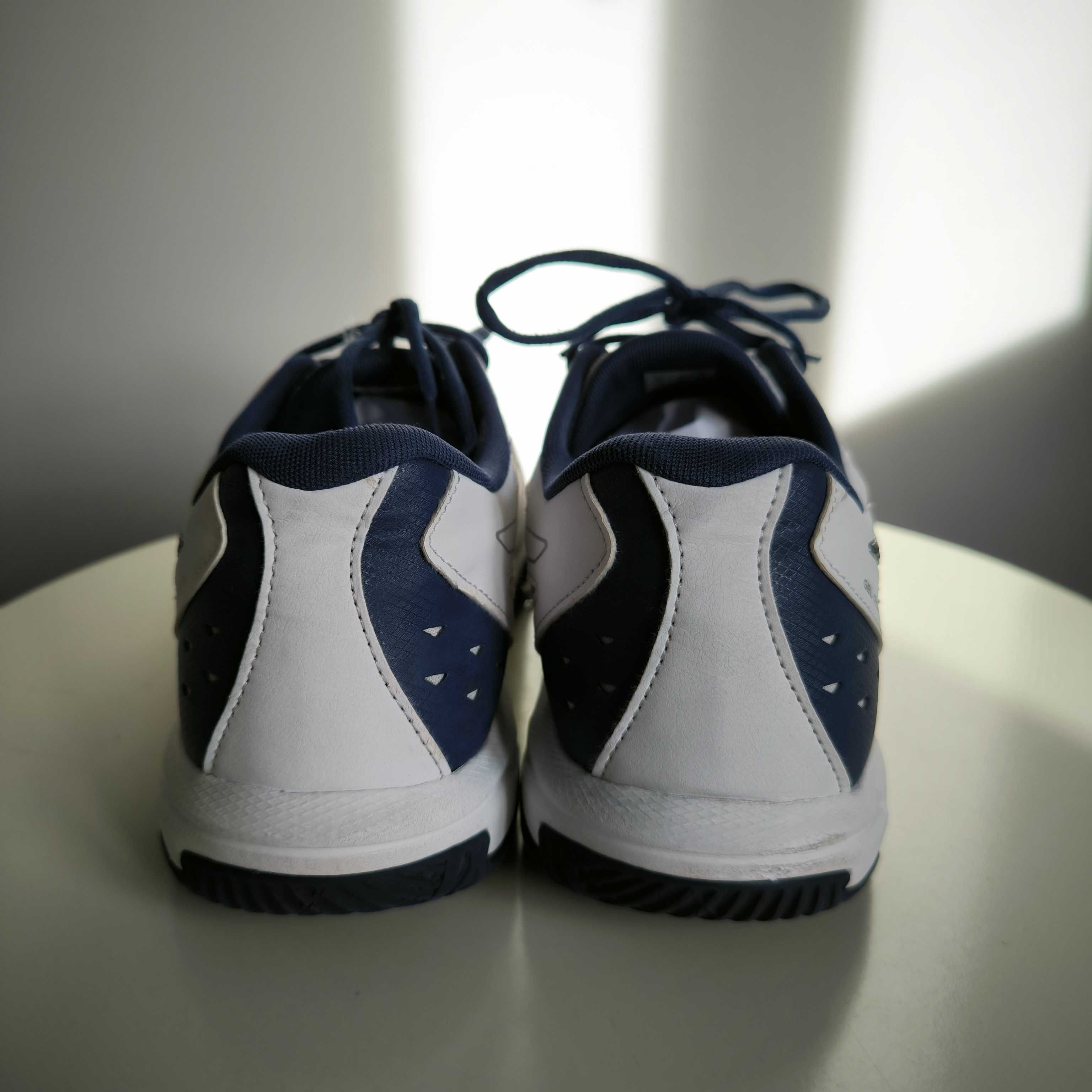 ASICS Gel Rocket 11
