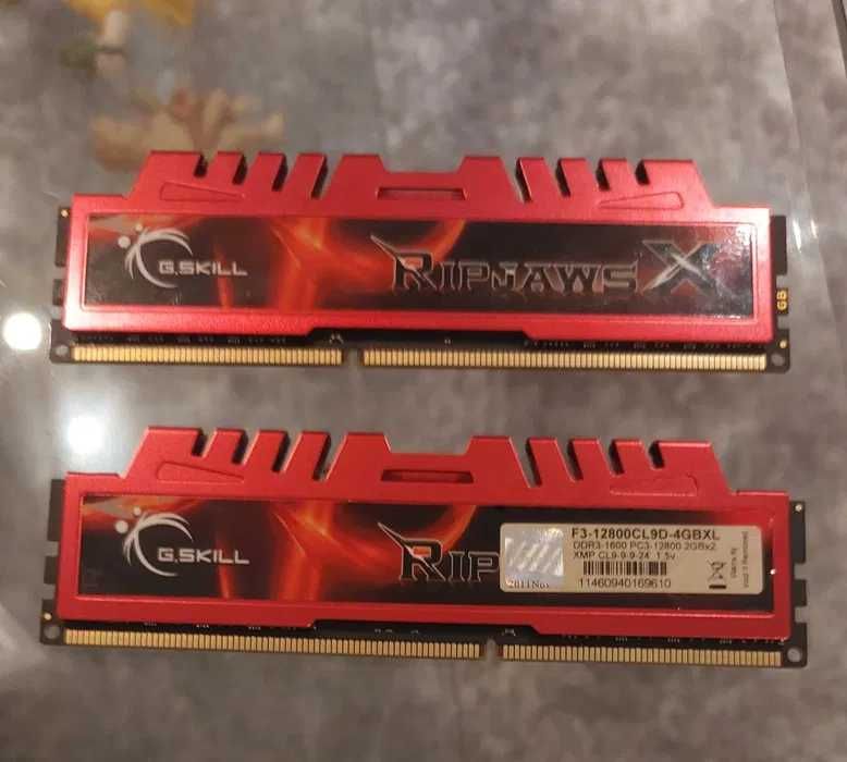 2 Memórias DDR 3   G-Skill  Ripjaws   2x4 GB