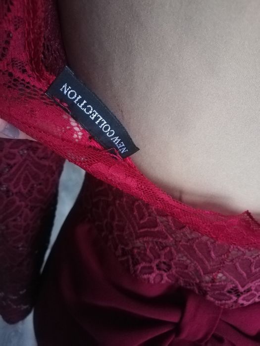 R. S M bordowa sukienka koronka kokarda odkryte plecy