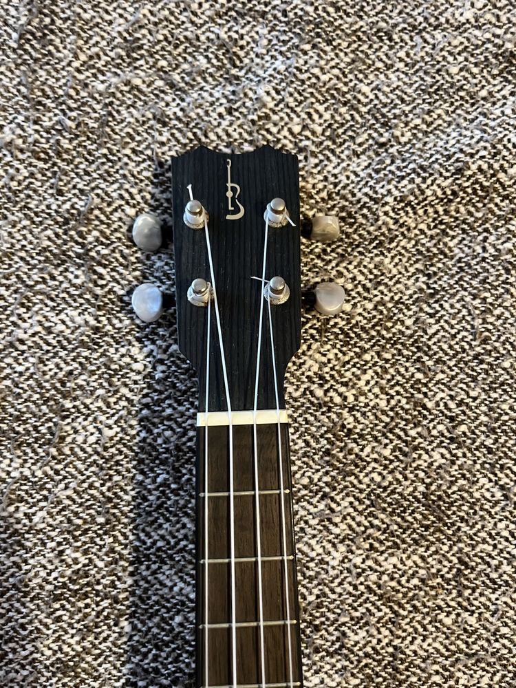 Ukelele António Pinto Carvalho